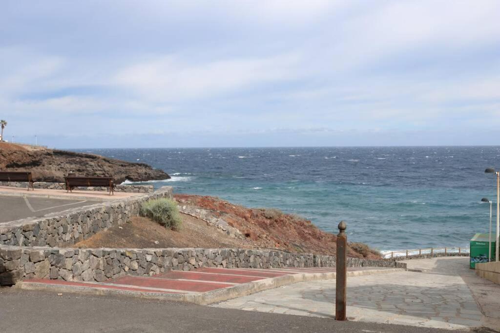 Apartment On The Beach And Ocean Sounds Fasnia 外观 照片