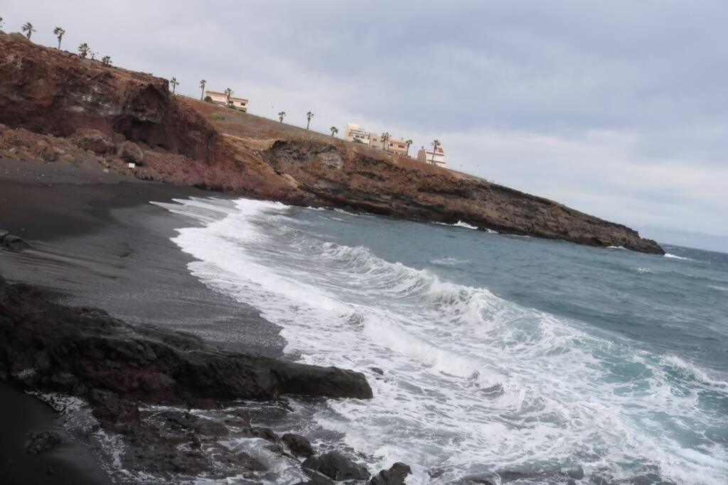 Apartment On The Beach And Ocean Sounds Fasnia 外观 照片